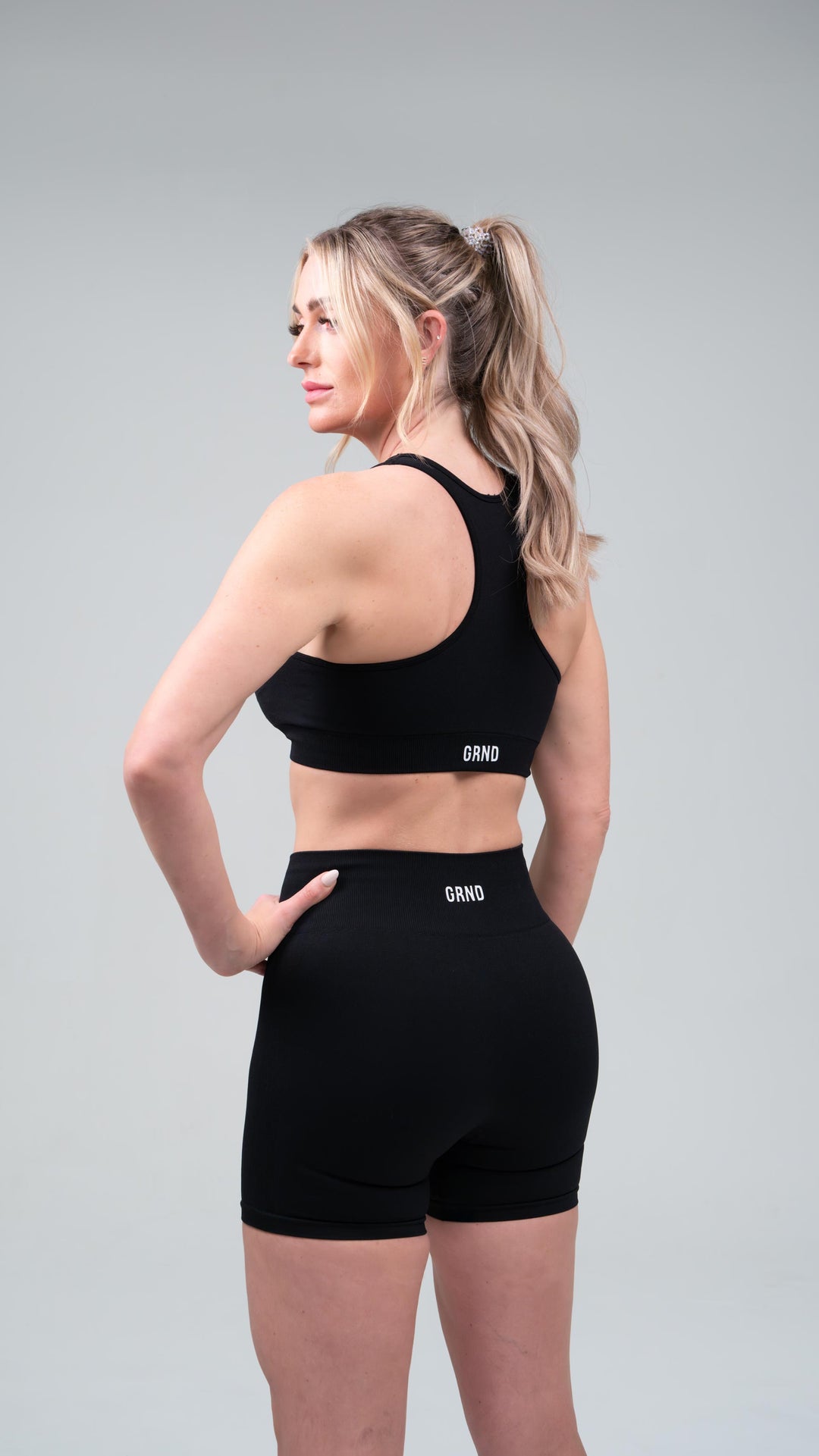 Women’s Terra Performance Bra - Carbon