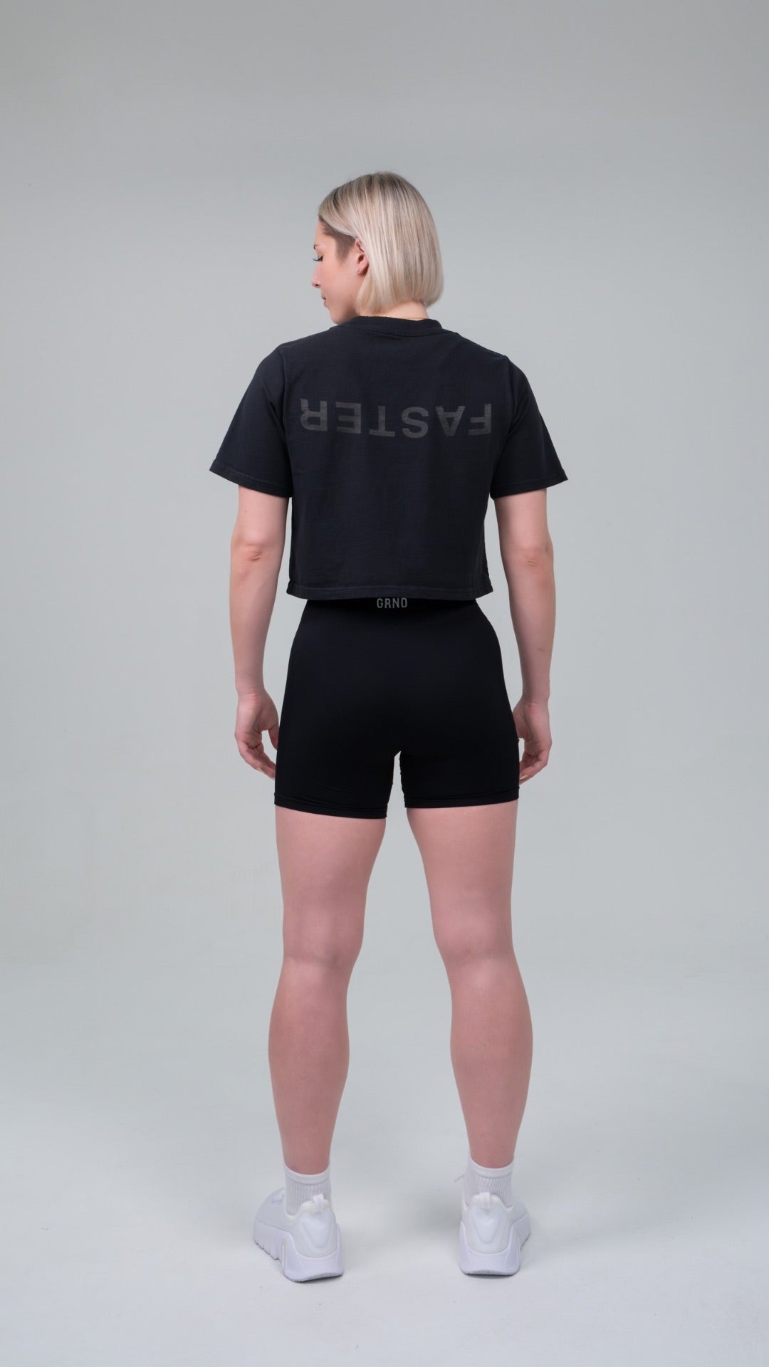 Women Go Further Cropped Tee